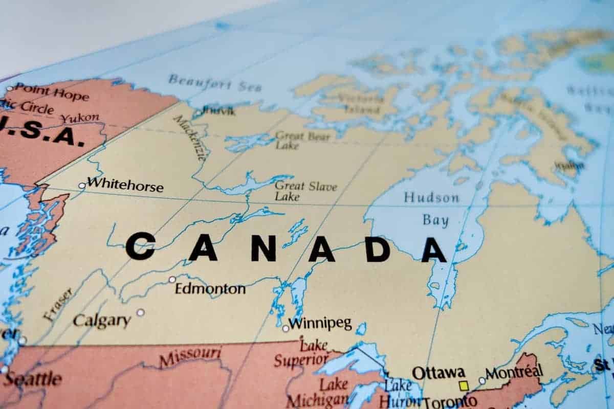 How old is Canada as a country (as of November 2024)? Answers about history, population, and more