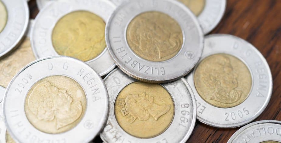 Number of Toonies in A Roll in Canada