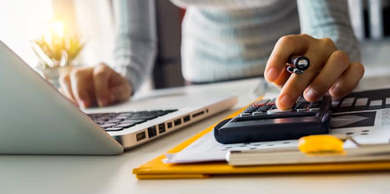 Canada Tax Brackets: How To Calculate How Much Tax You Owe
