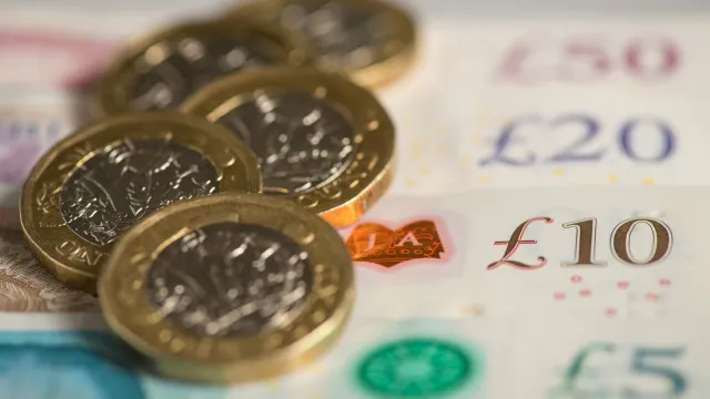 Minimum Wage UK: What Is the Uk's Current Minimum Wage, and How Much Will It Go up In 2024?